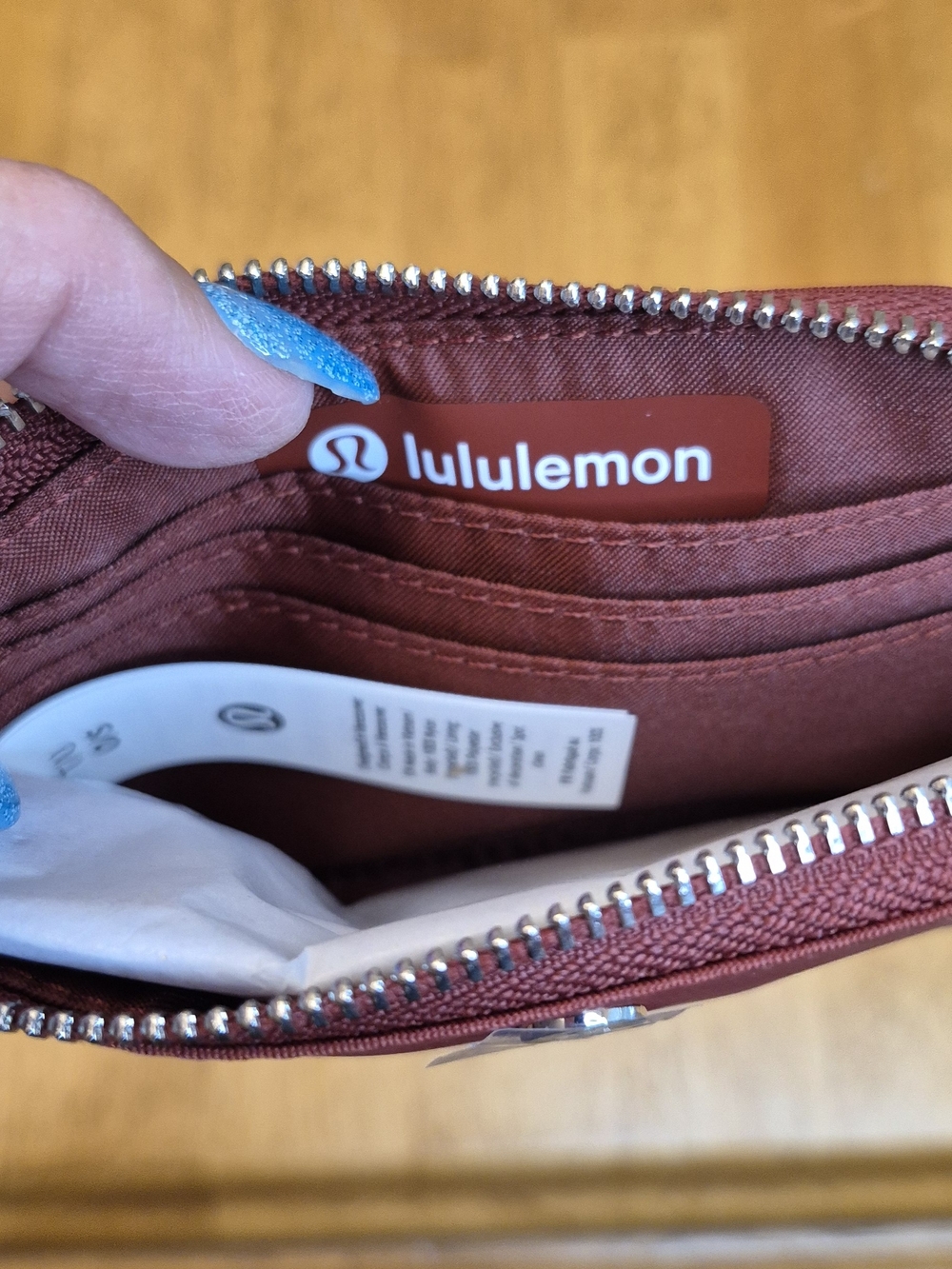 Lululemon SET CityEssentials 4L Shoulder Bag & Card Pouch Wallet Cranberry Charm - Picture 8 of 9